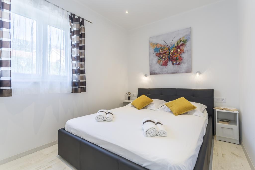 Apartments Biserka Μπολ Εξωτερικό φωτογραφία